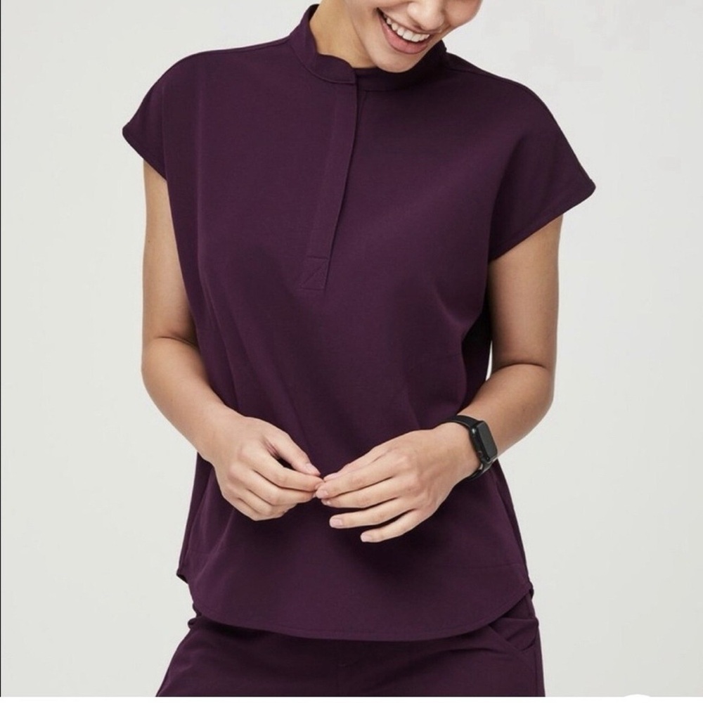 Figs Rafaela Top in Deep Purple XXS